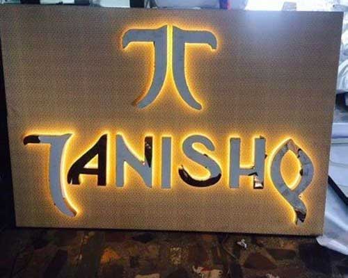3D Vinyl Sign Board in Pune, Maharashtra | Om Advertising